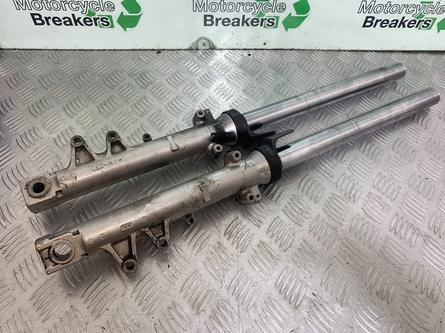 SUZUKI GSF600 GSF 600 BANDIT FORKS YEAR 2001-2003 (CMB1157)
