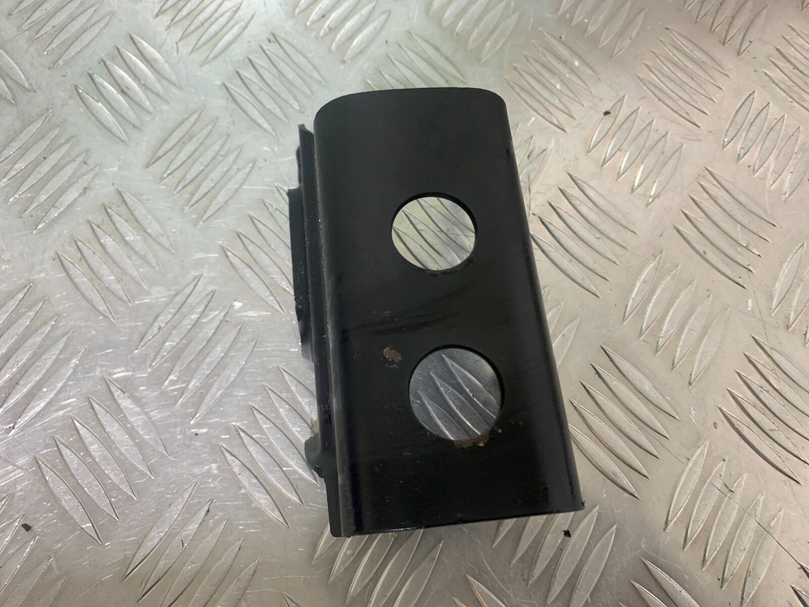 SINNIS TERRAIN 125 FRONT ENGINE BRACKET  YEAR 2024 (CMB1072)