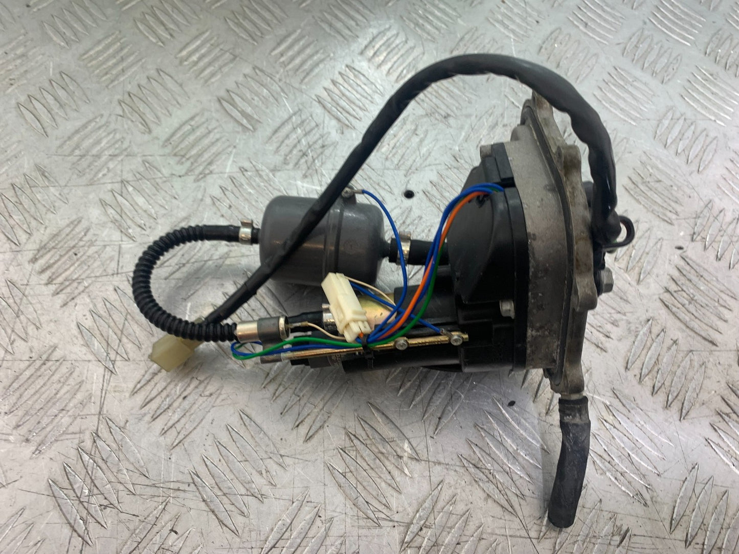 APRILIA RSV1000 R FACTORY MILLE PETROL PUMP  2004-09 (CMB1203)