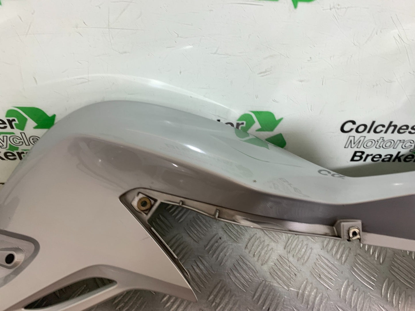 BMW F800 GT RIGHT FAIRING PANEL  YEAR 2013-2017 (CMB1248)