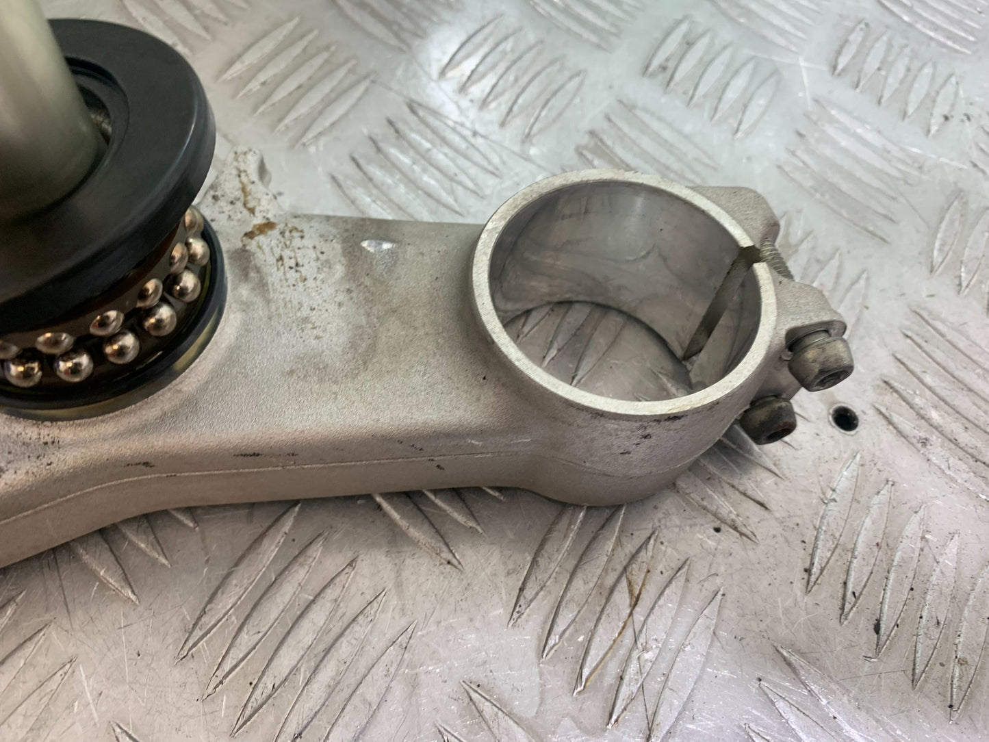 KAWASAKI ZX10R ZX 10R BOTTOM YOKE  YEAR 2011-2015 (CMB1154)