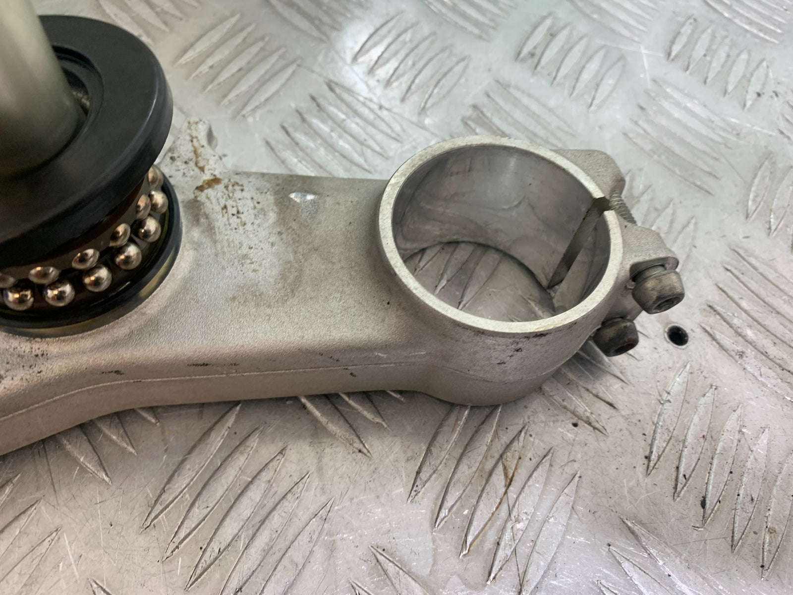 KAWASAKI ZX10R ZX 10R BOTTOM YOKE  YEAR 2011-2015 (CMB1154)