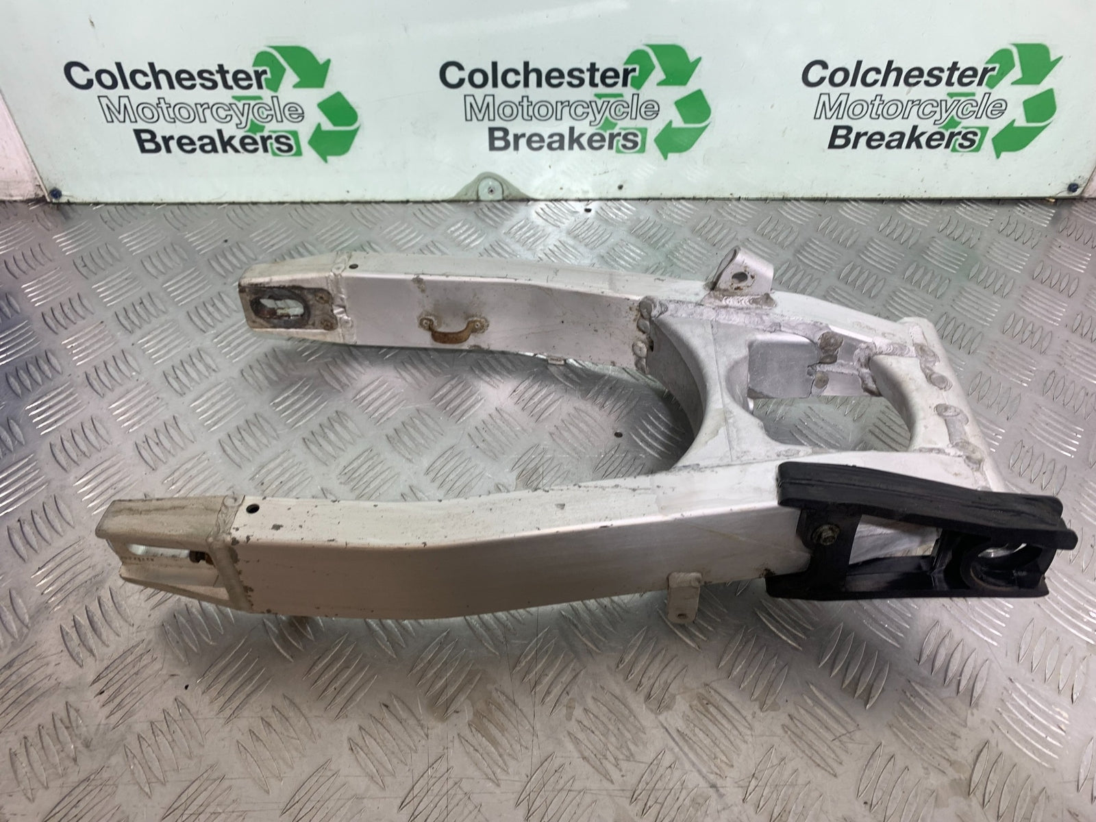 SUZUKI GSF1200  GSF 1200 BANDIT SWINGARM  YEAR 1997-2000 (CMB1149)