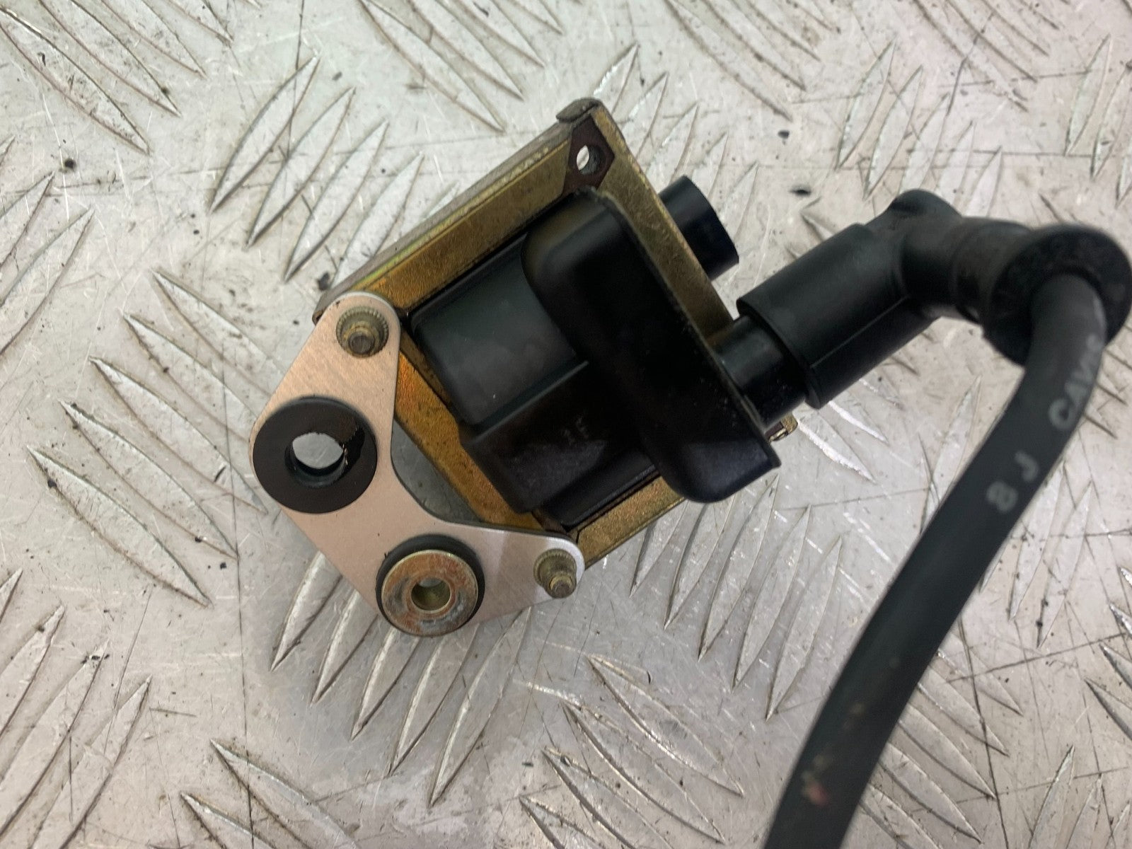 DUCATI 996 SPS 748 916 998 COIL AND CAP  1999-2000 (CMB1209)