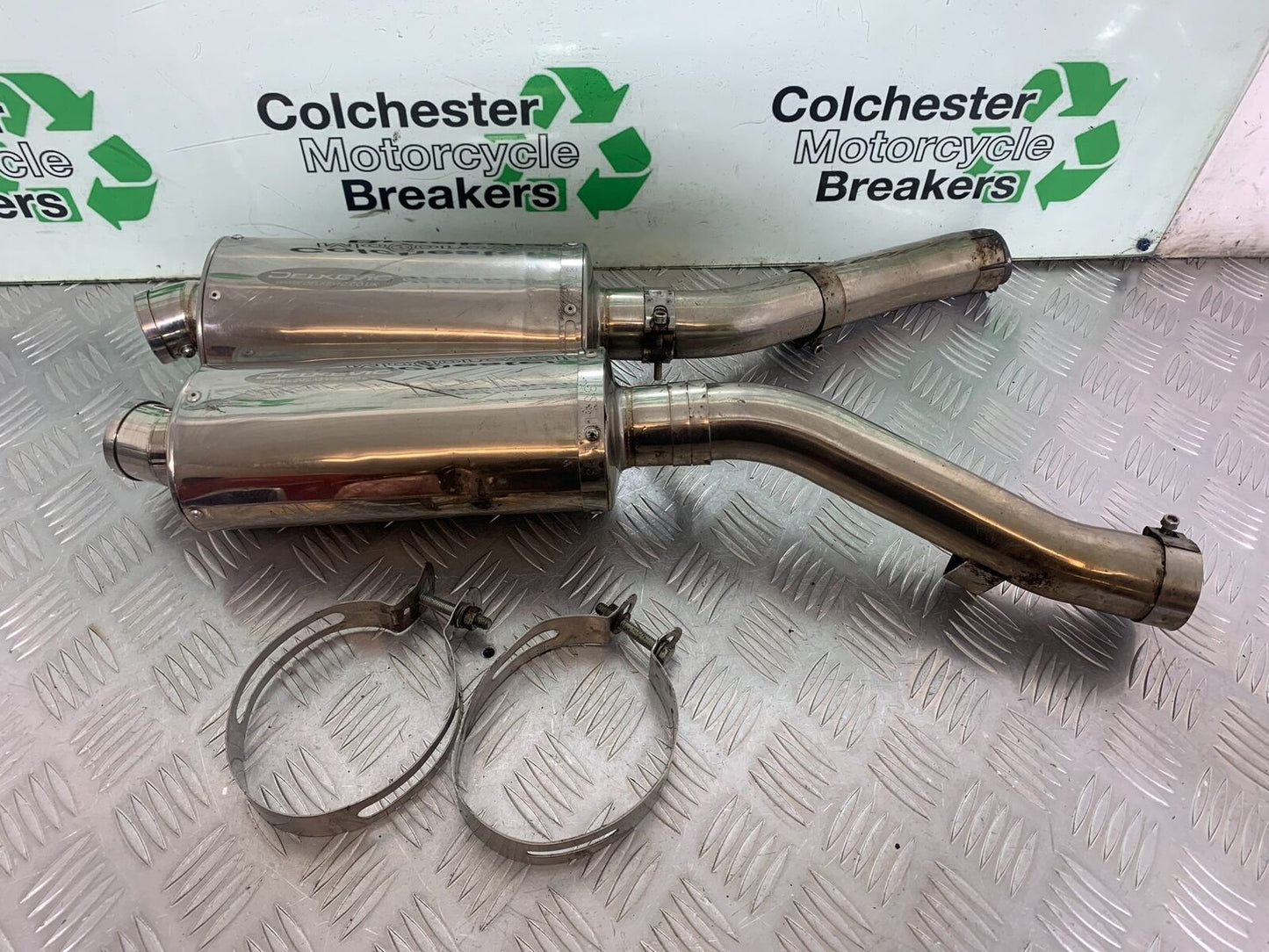 YAMAHA XJR1300 XJR 1300 DELKEVIC SILENCERS   YEAR 1999-2003 (CMB1055)