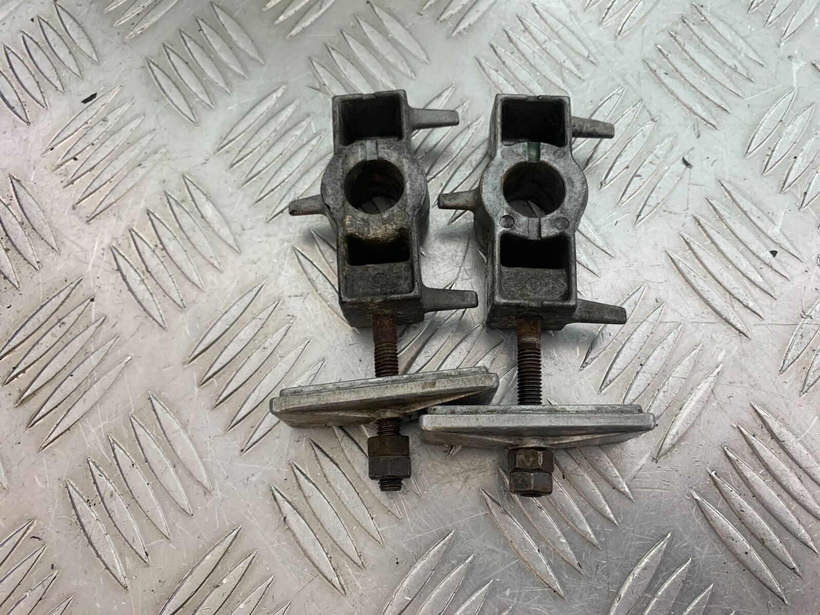 HONDA CBR600 CBR 600 F2 REAR CHAIN ADJUSTERS   YEAR 1991-1993 (CMB1114)
