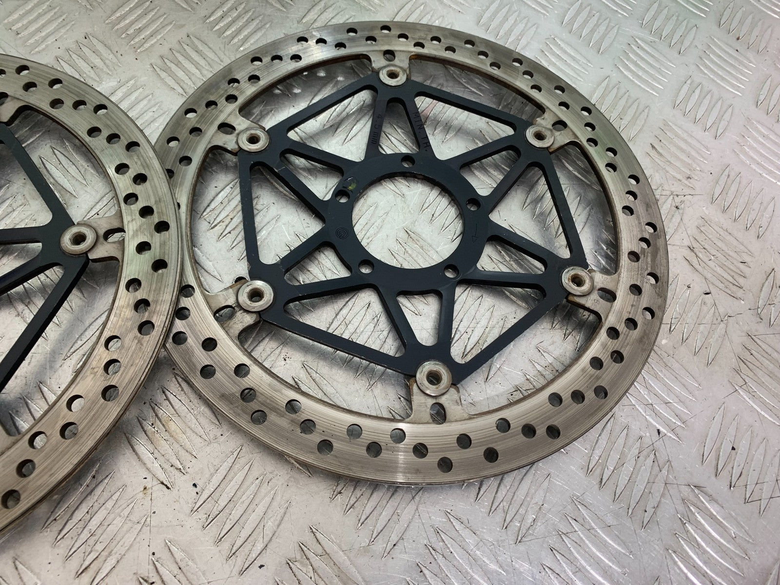 DUCATI 1299 PANIGALE FRONT BRAKE DISCS  YEAR 2016 (CMB 1187)