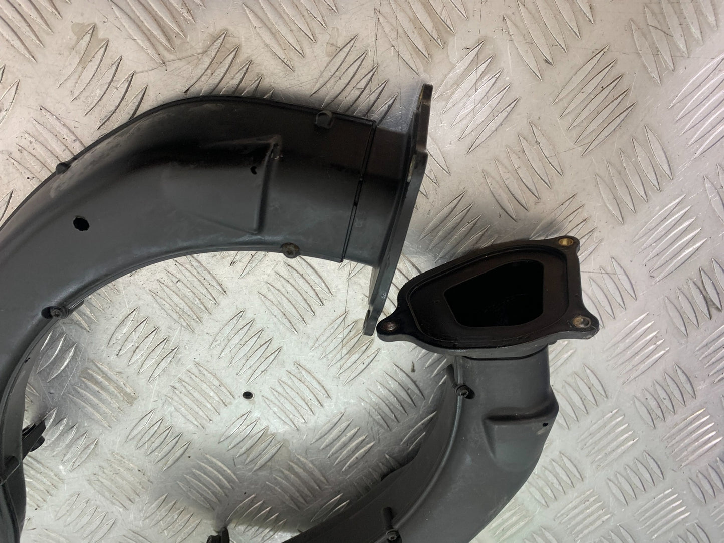 MV AGUSTA 800 F3 AIR TUBES   YEAR 2013-2016 (CMB1152)