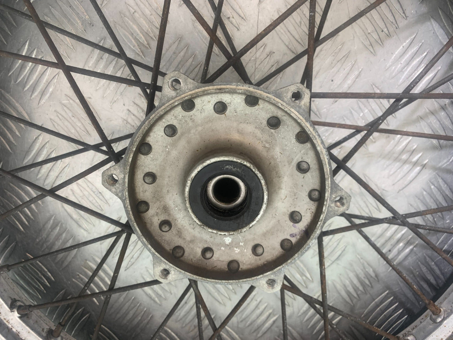 YAMAHA XV535 XV 535 VIRAGO FRONT WHEEL  YEAR 1994-02 (CMB1139)