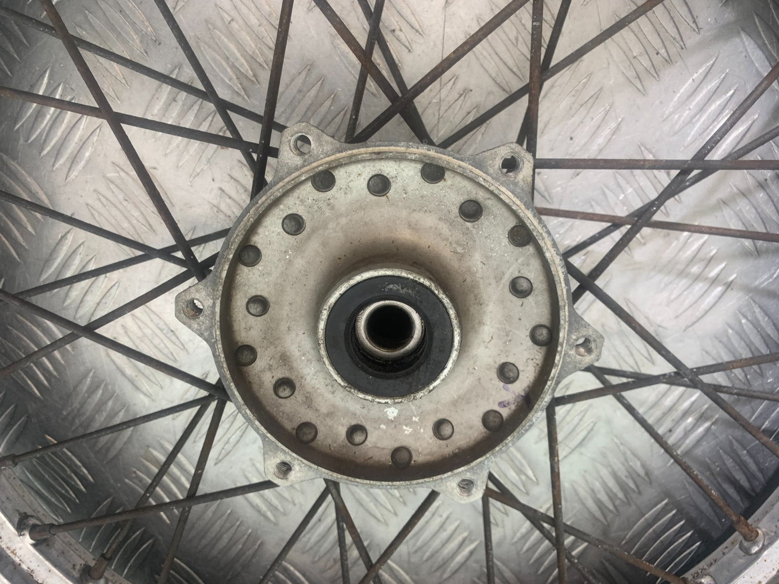 YAMAHA XV535 XV 535 VIRAGO FRONT WHEEL  YEAR 1994-02 (CMB1139)