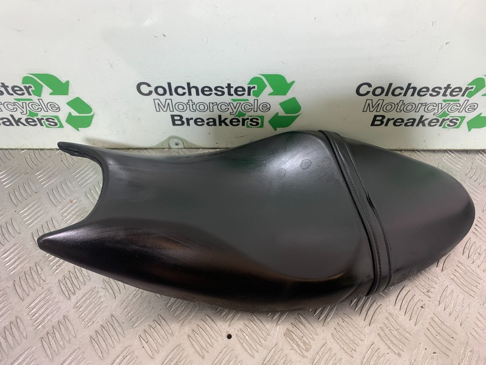 TRIUMPH TRIDENT 660 SEAT   YEAR 2021-2024 (CMB1148)