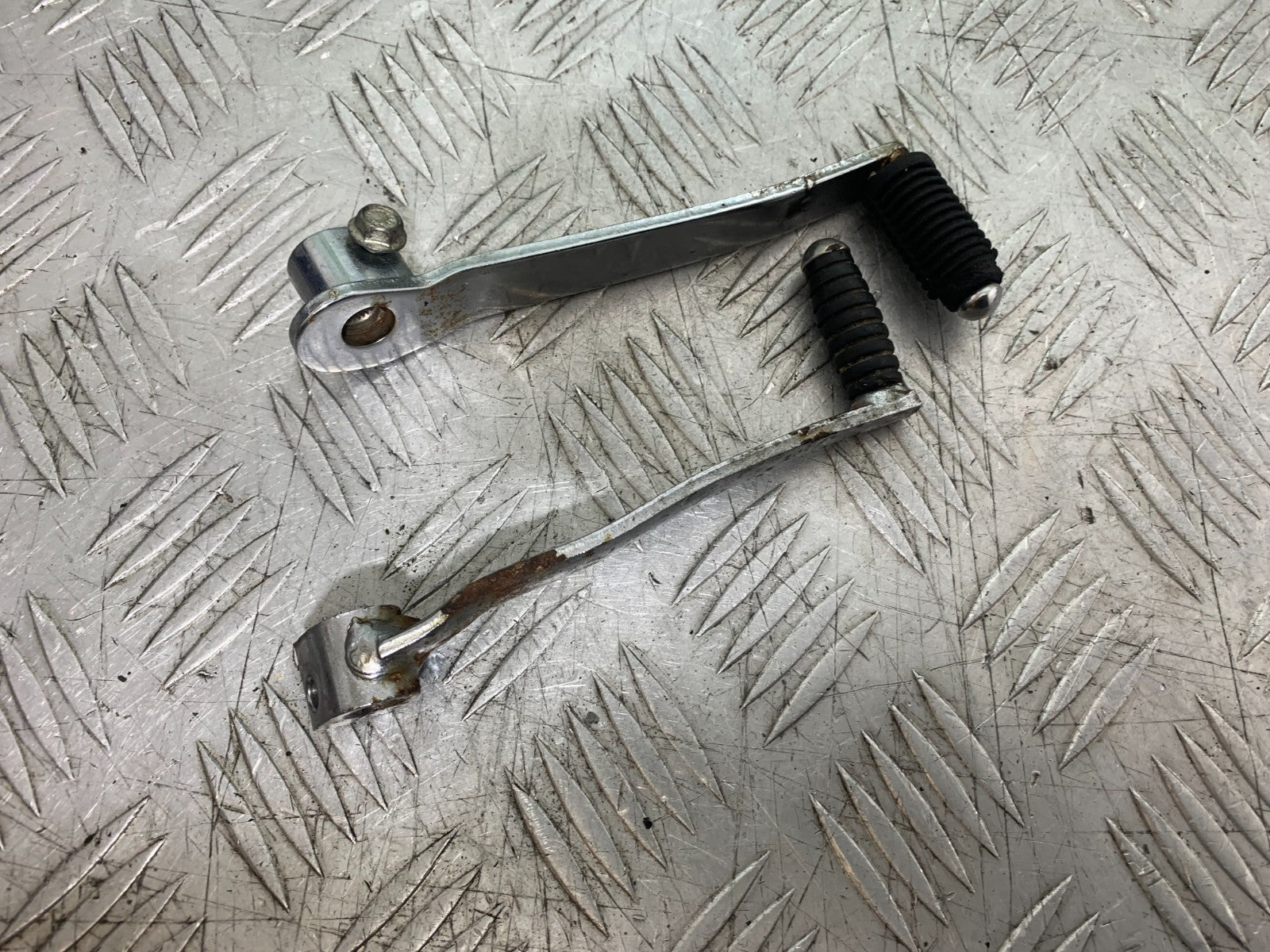 HONDA VT700 VT 700 SHADOW GEAR LEVERS  YEAR 1984-85 (CMB1328)