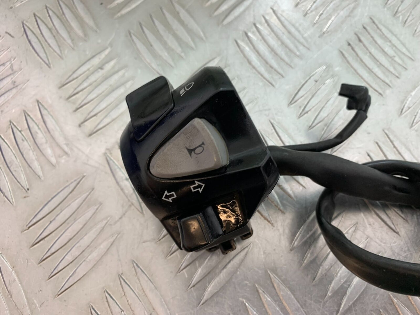 HONDA CBR500R CBR 500 R LEFT SWITCH GEAR YEAR 2012-16 (CMB1048)