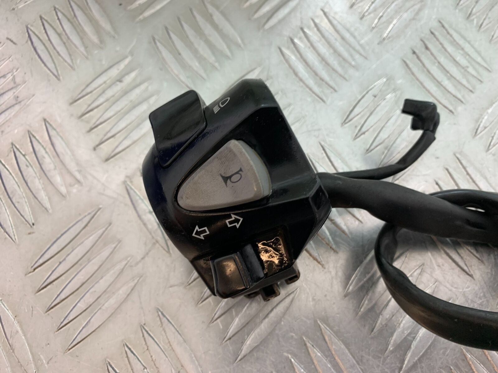 HONDA CBR500R CBR 500 R LEFT SWITCH GEAR YEAR 2012-16 (CMB1048)