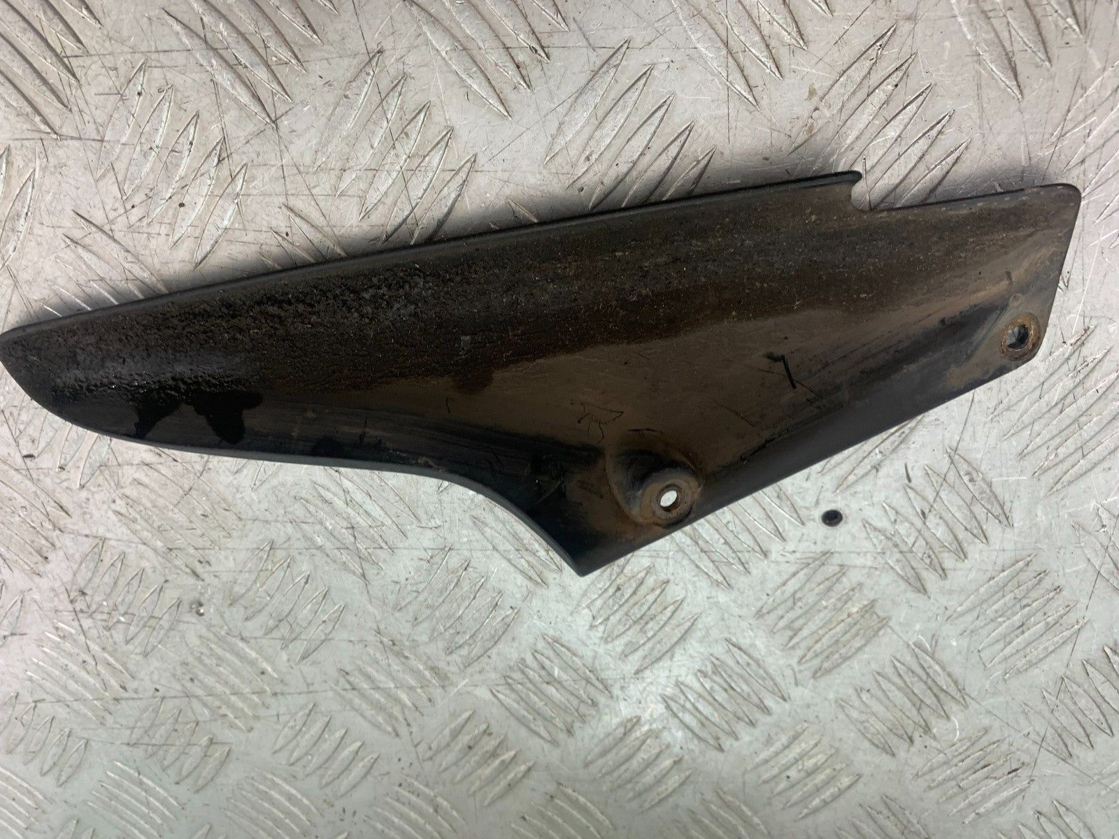 KAWASAKI ER6 F ER6F CHAIN GUARD  YEAR 2005-2008 (CMB1277)