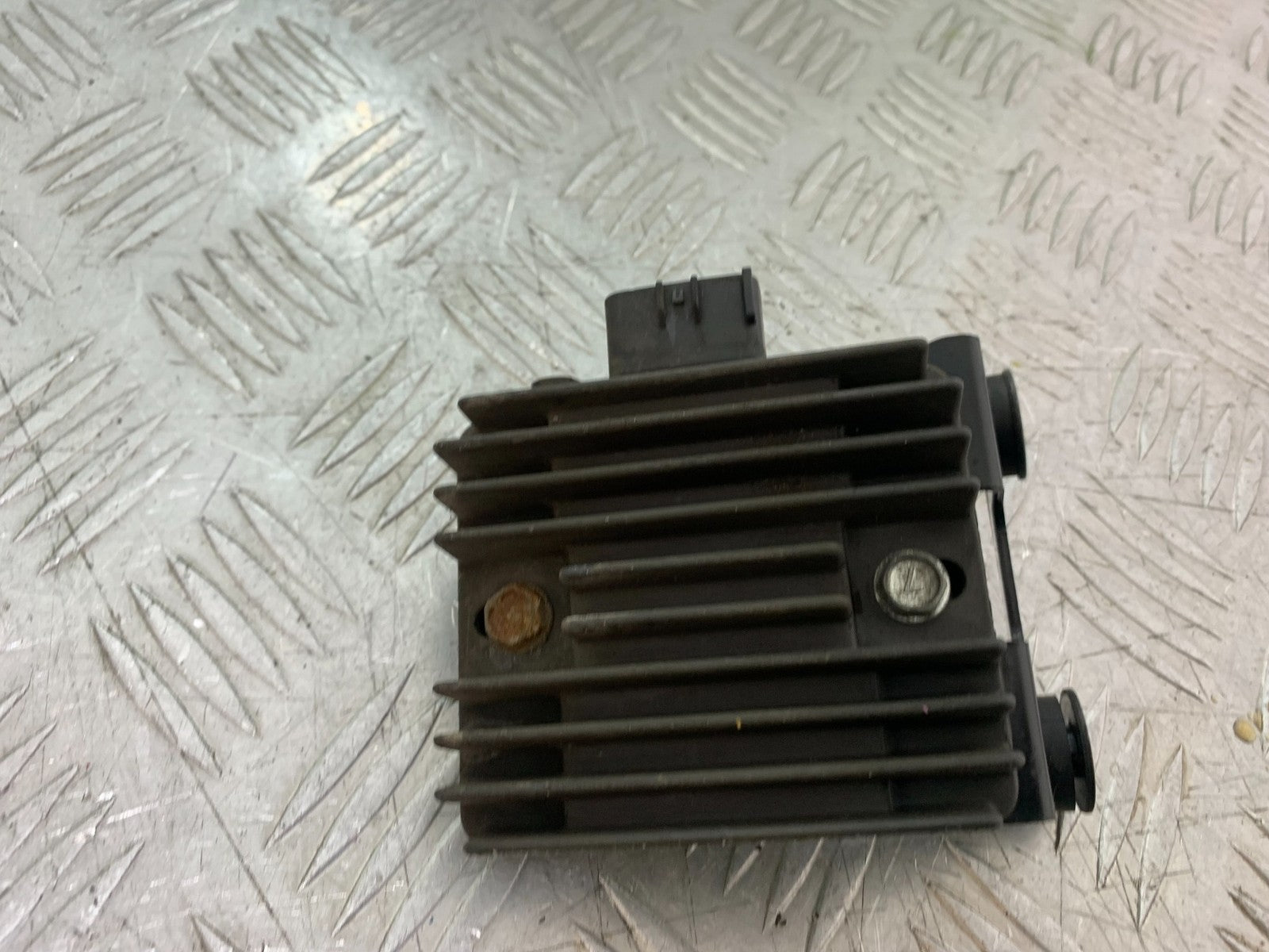 KAWASAKI ER6 N REGULATOR  YEAR 2012-2017 (CMB1324)