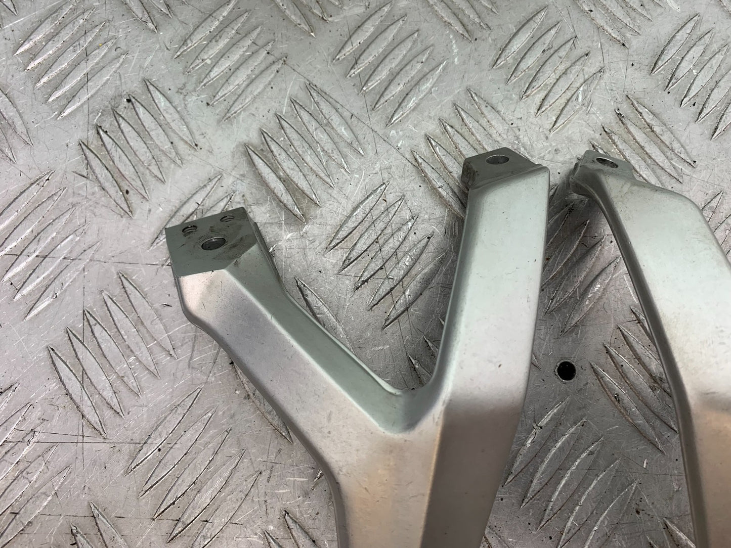 DUCATI 1299 PANIGALE REAR HANGERS AND PEGS   YEAR 2016 (CMB 1187)