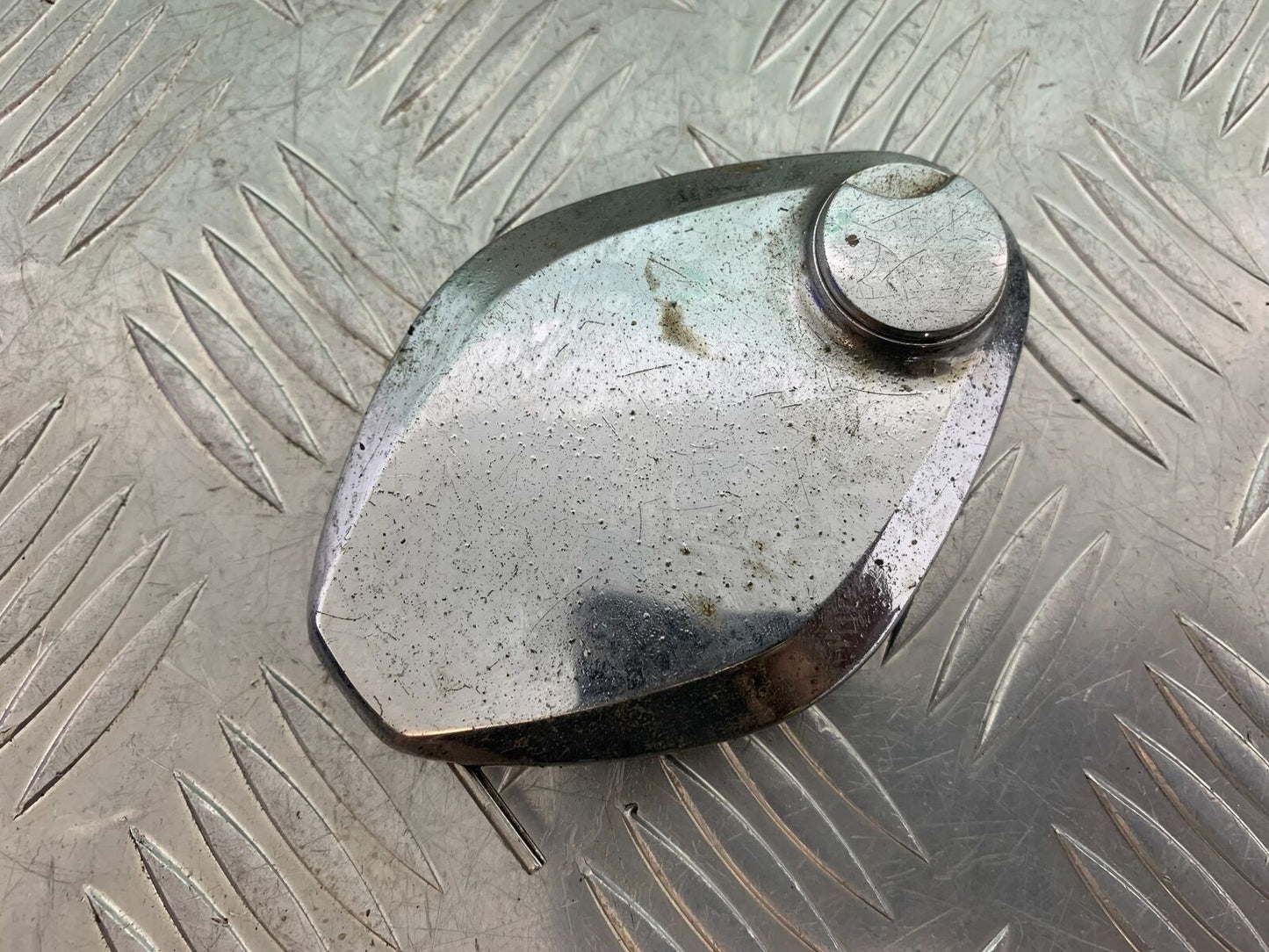 KAWASAKI Z650 Z 650 PETROL CAP  YEAR 1982-183