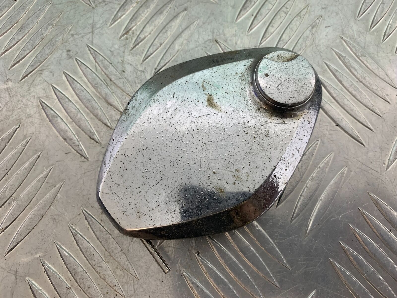 KAWASAKI Z650 Z 650 PETROL CAP  YEAR 1982-183