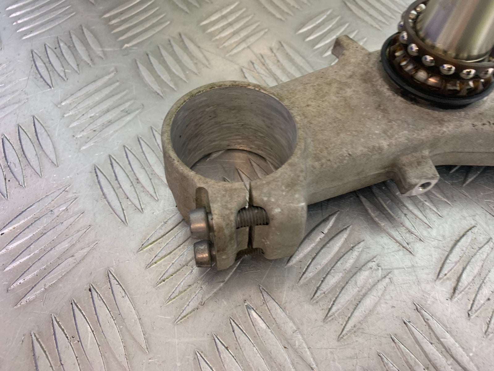 KAWASAKI ZX6R BOTTOM YOKE  YEAR 2009-2012 (CMB1136)