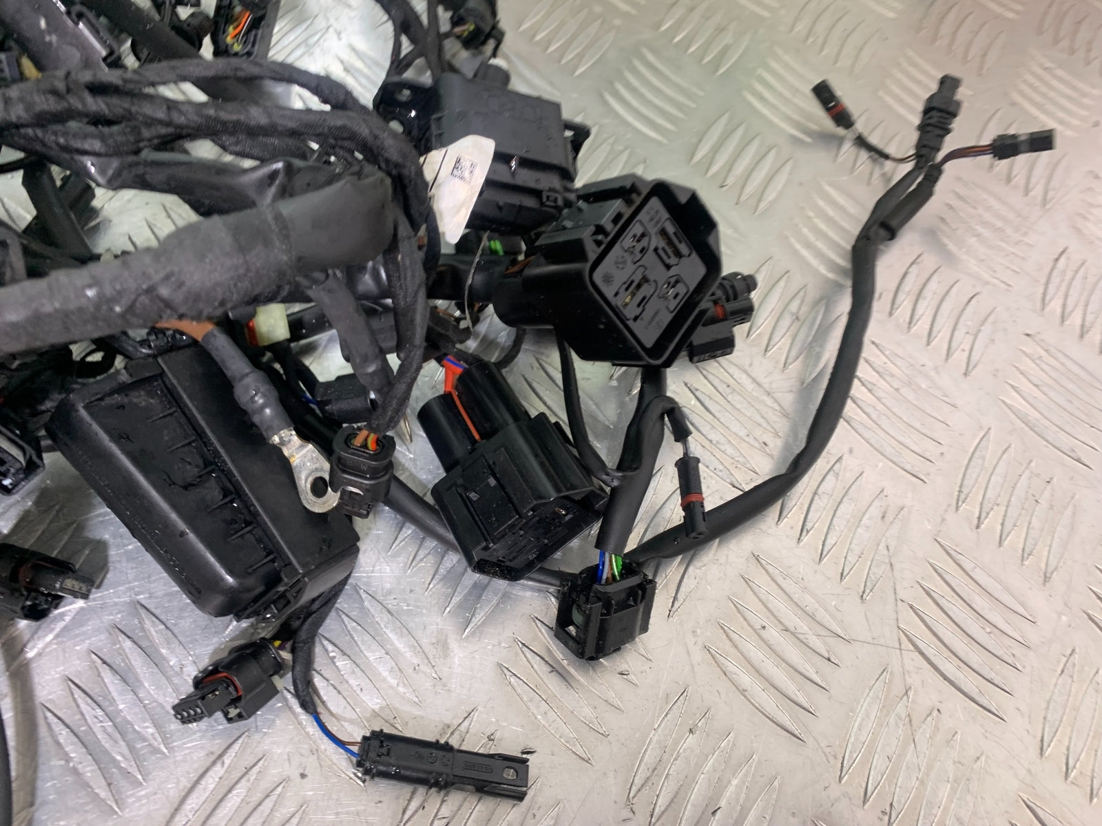 BMW M1000 R WIRING LOOM  YEAR 2023-2024 (CMB1140)