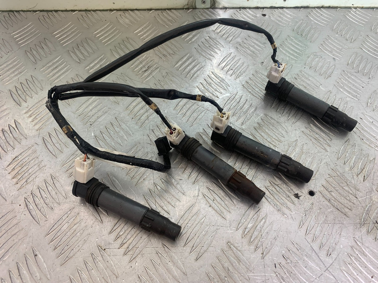 HONDA CBR600 CBR 600 RR COILS YEAR 2003-2004 CMB1173)