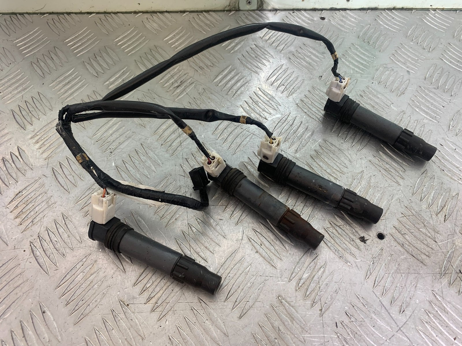 HONDA CBR600 CBR 600 RR COILS YEAR 2003-2004 CMB1173)