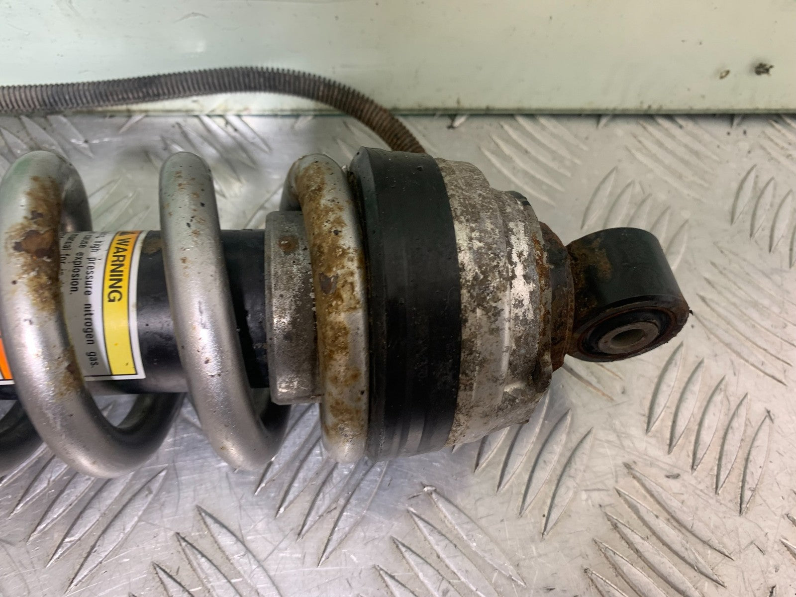 KAWASAKI GTR1400 GTR 1400 REAR SHOCK   YEAR 2007-2009 (CMB1174)