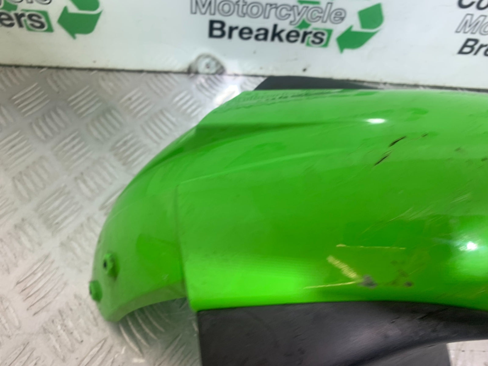 KAWASAKI ZX6R ZX6 R P7F P8F FRONT MUDGUARD YEAR 2007-08 (CMB1165)
