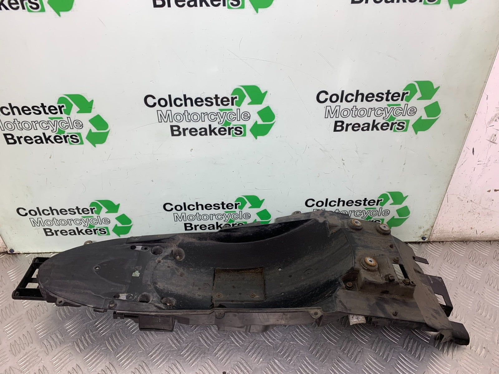 KAWASAKI GTR1400 GTR 1400 UNDRETRAY  YEAR 2007-2009 (CMB1306)