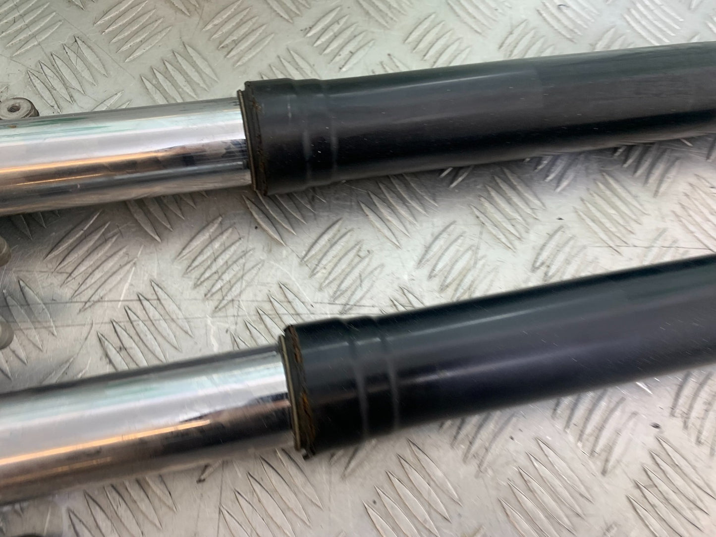 KTM 990 SUPER DUKE FORKS  YEAR 2007-2011  (CMB1207)