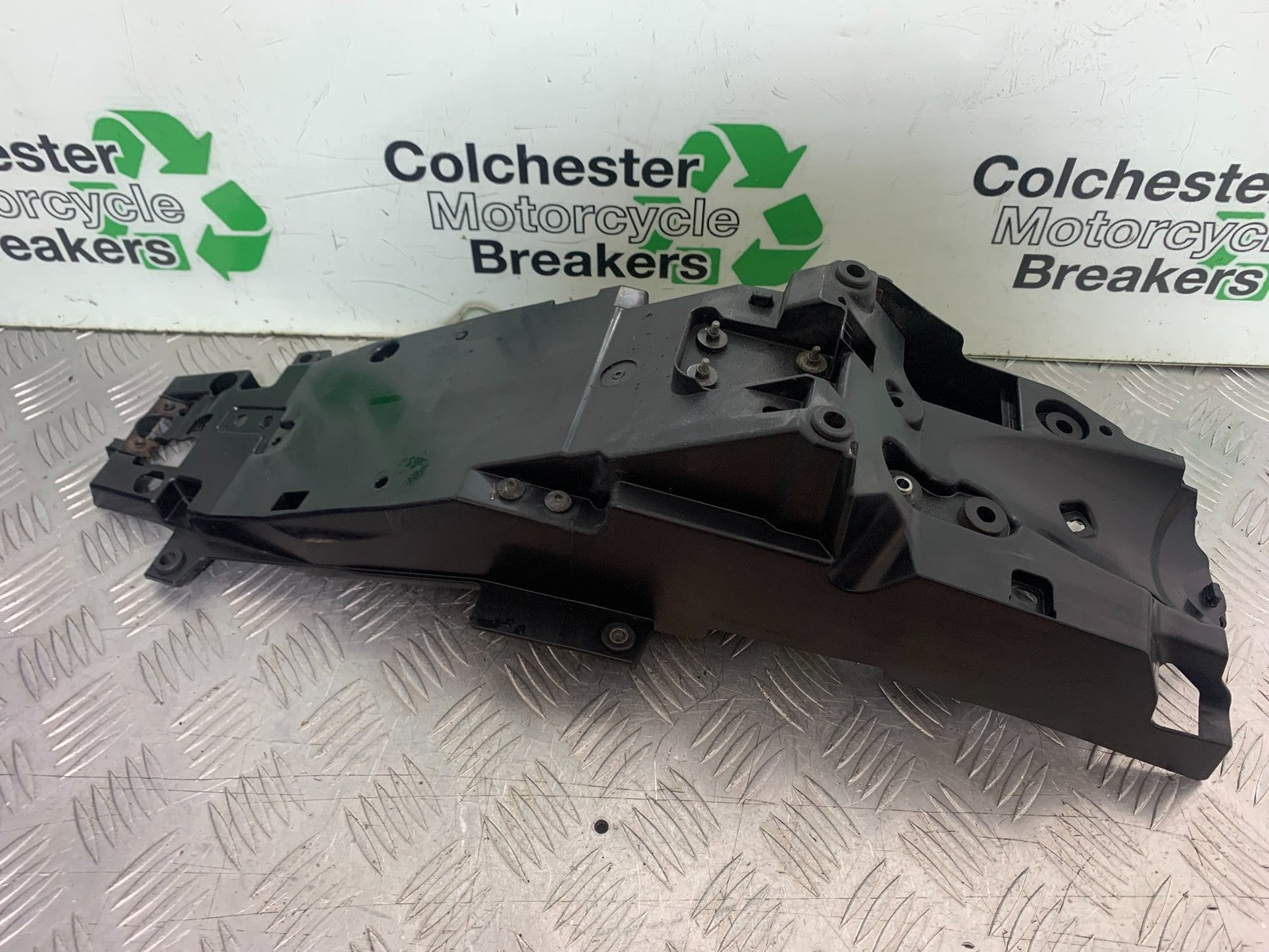 YAMAHA XSR900 XSR 900 UNDERTRAY  YEAR 2022-2024 (CMB1215)