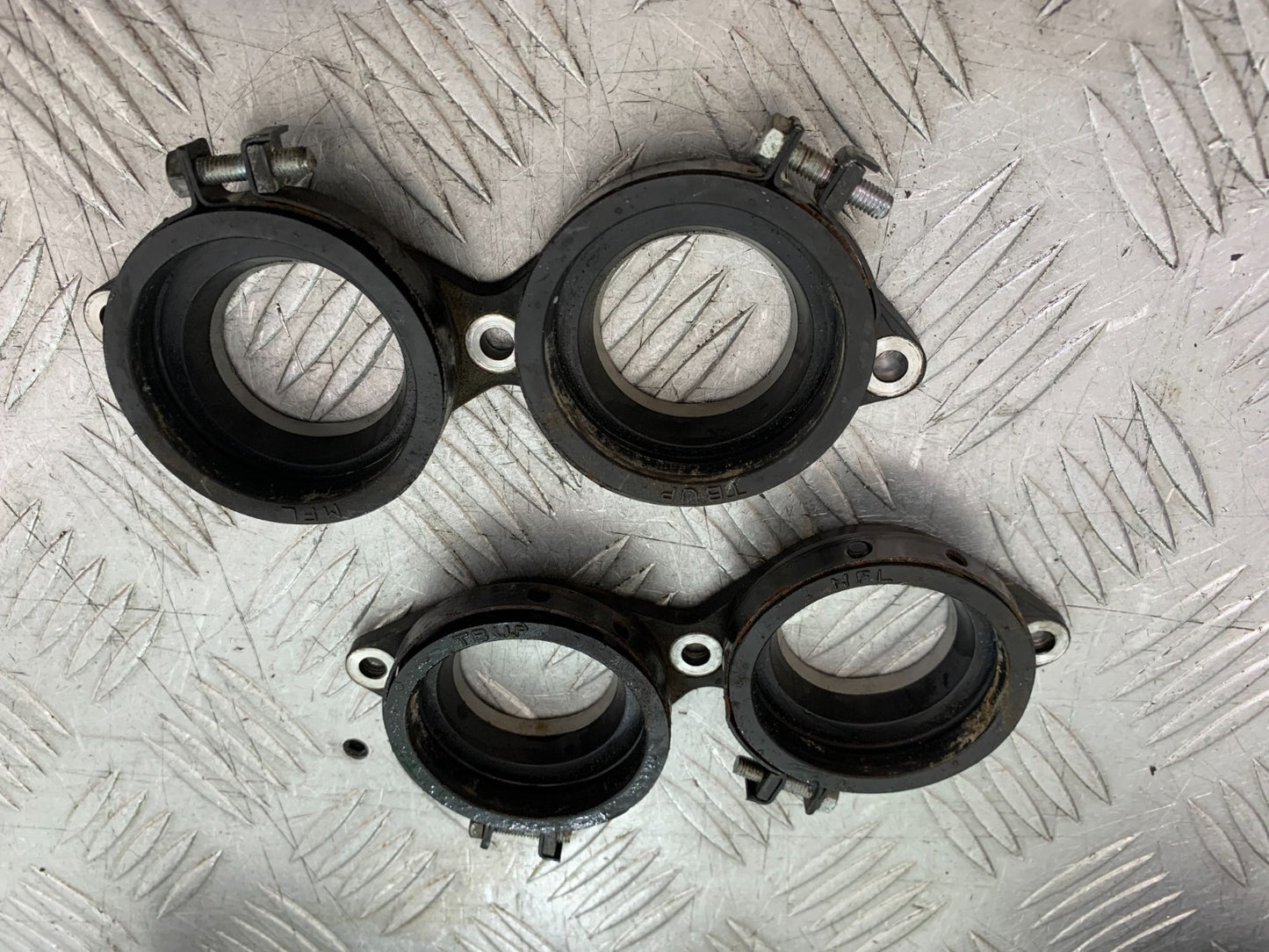 HONDA CBR1000 RR CARB RUBBERS  YEAR 2008-2011  (CMB1330)