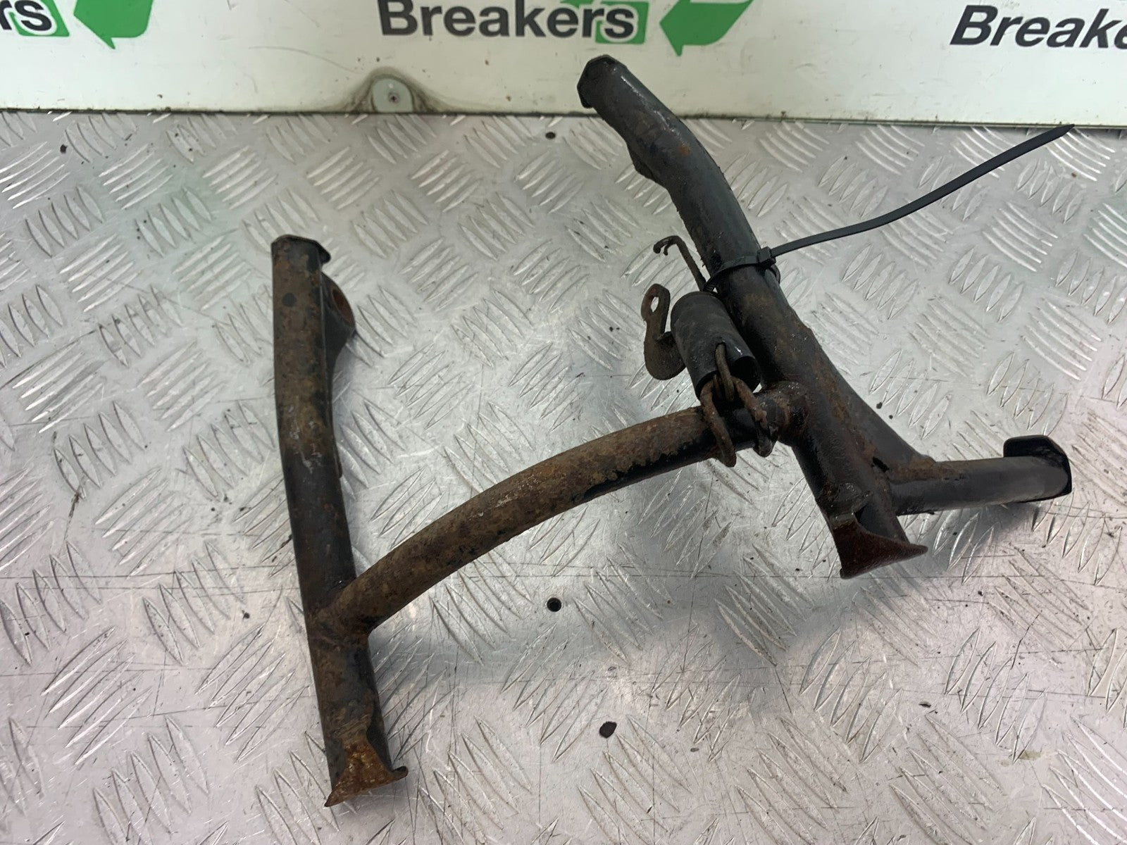 HONDA VFR800 PRE V-TEC CENTER STAND  YEAR 1998-2001 (CMB1233)