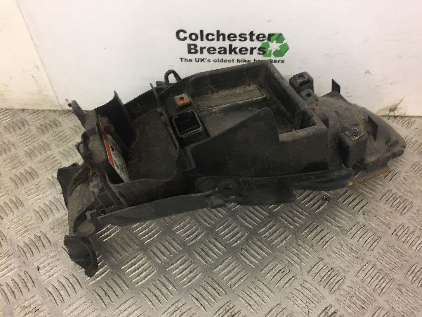 HONDA CBF125 CBF 125 UNDERTRAY YEAR 2008 - 2012