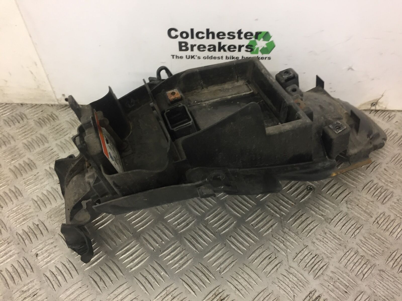 HONDA CBF125 CBF 125 UNDERTRAY YEAR 2008 - 2012