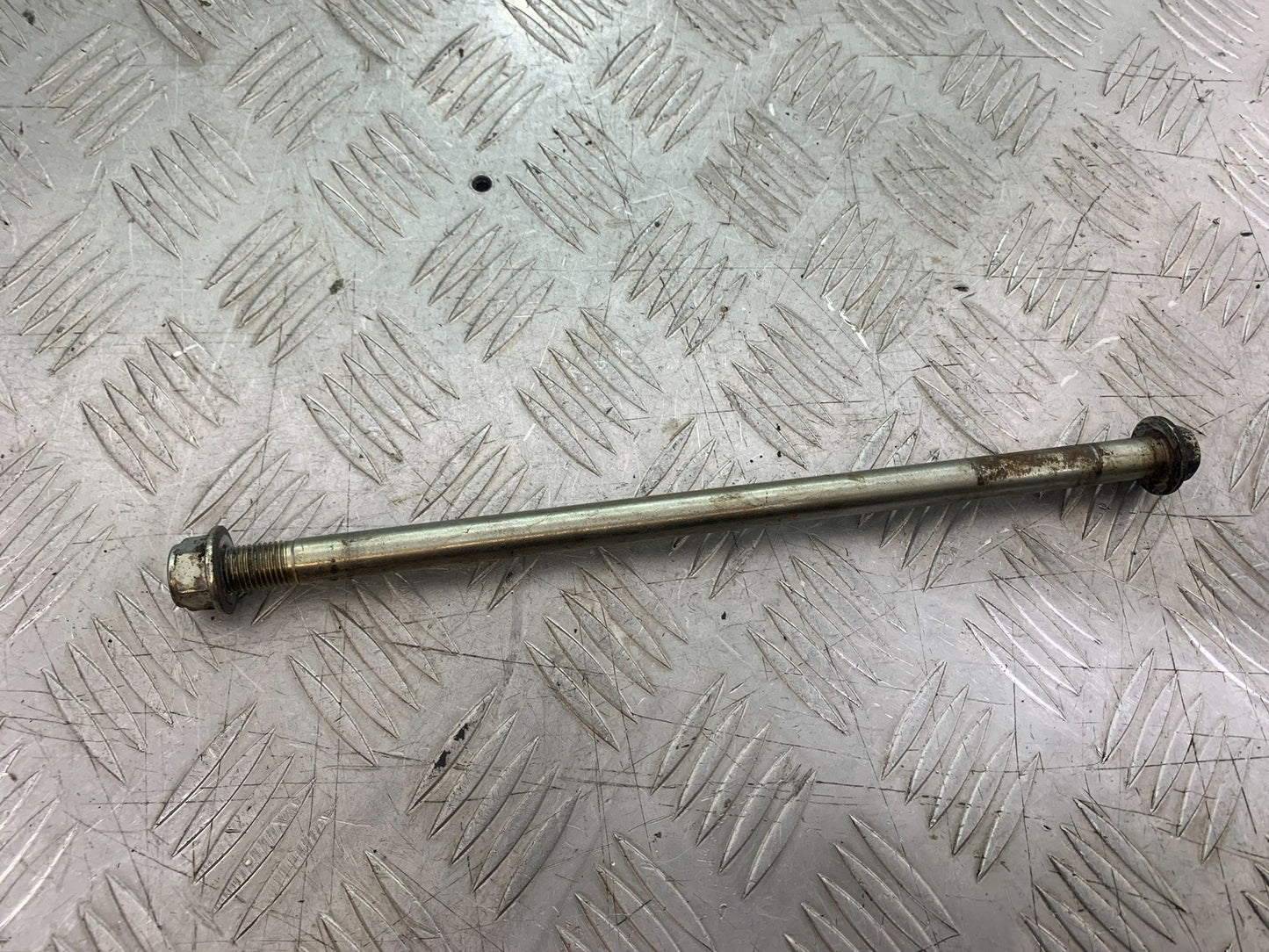BENELLI BN125 BN 125 SWINGARM SPINDLE YEAR 2018-2021 (CMB1194)