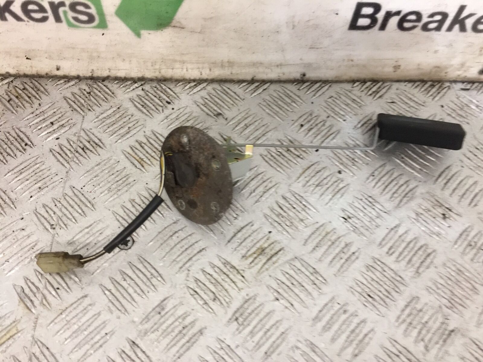 SUZUKI AN 250 BURGMAN PETROL TANK SENDER  YEAR 1999  (STOCK 881)