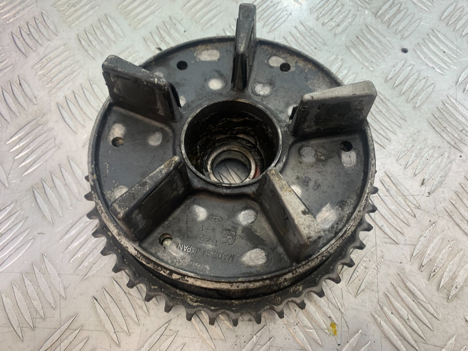 KAWASAKI ZZR1100 D REAR SPROCKET CARRIER  YEAR 1993-2001 (CMB1164)