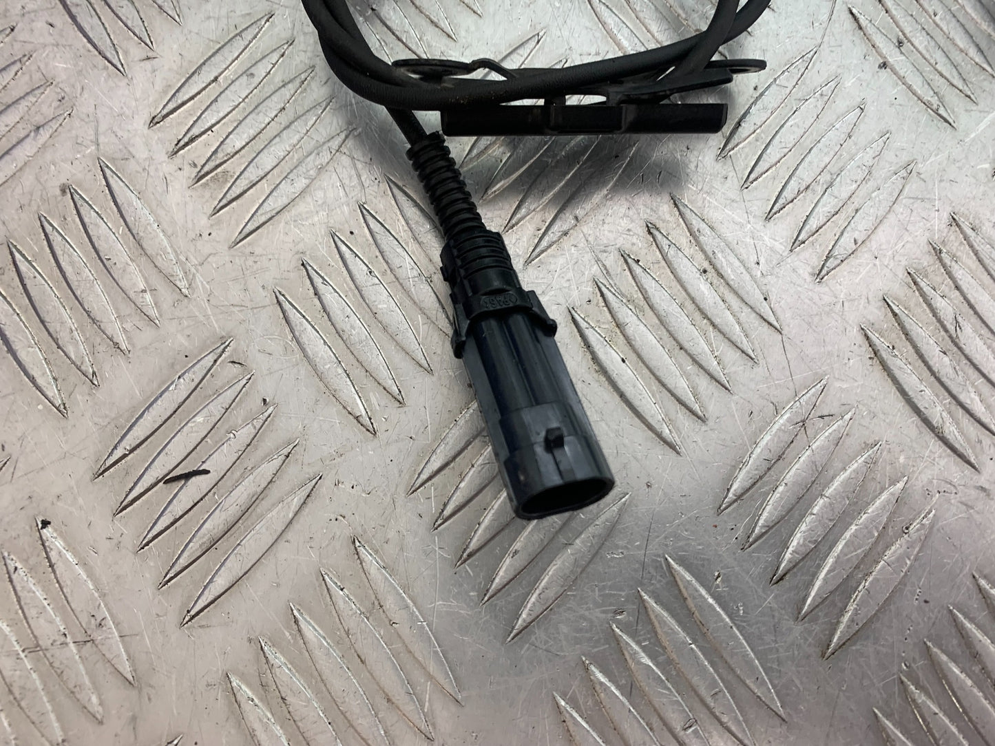 HARLEY DAVIDSON FXS  BLACKLINE 1585 FRONT ABS SENSOR  YEAR 2012 (CMB1147)