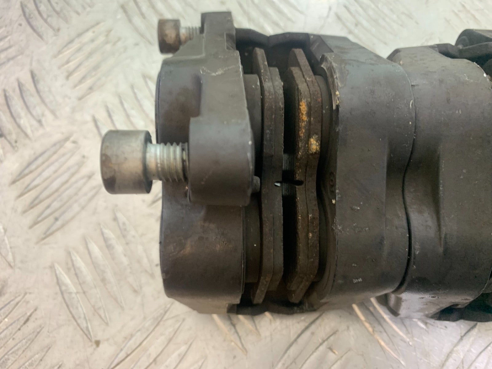 BMW R850 R R850R FRONT BRAKE CALIPERS   YEAR 1994-2002 (CMB1170)