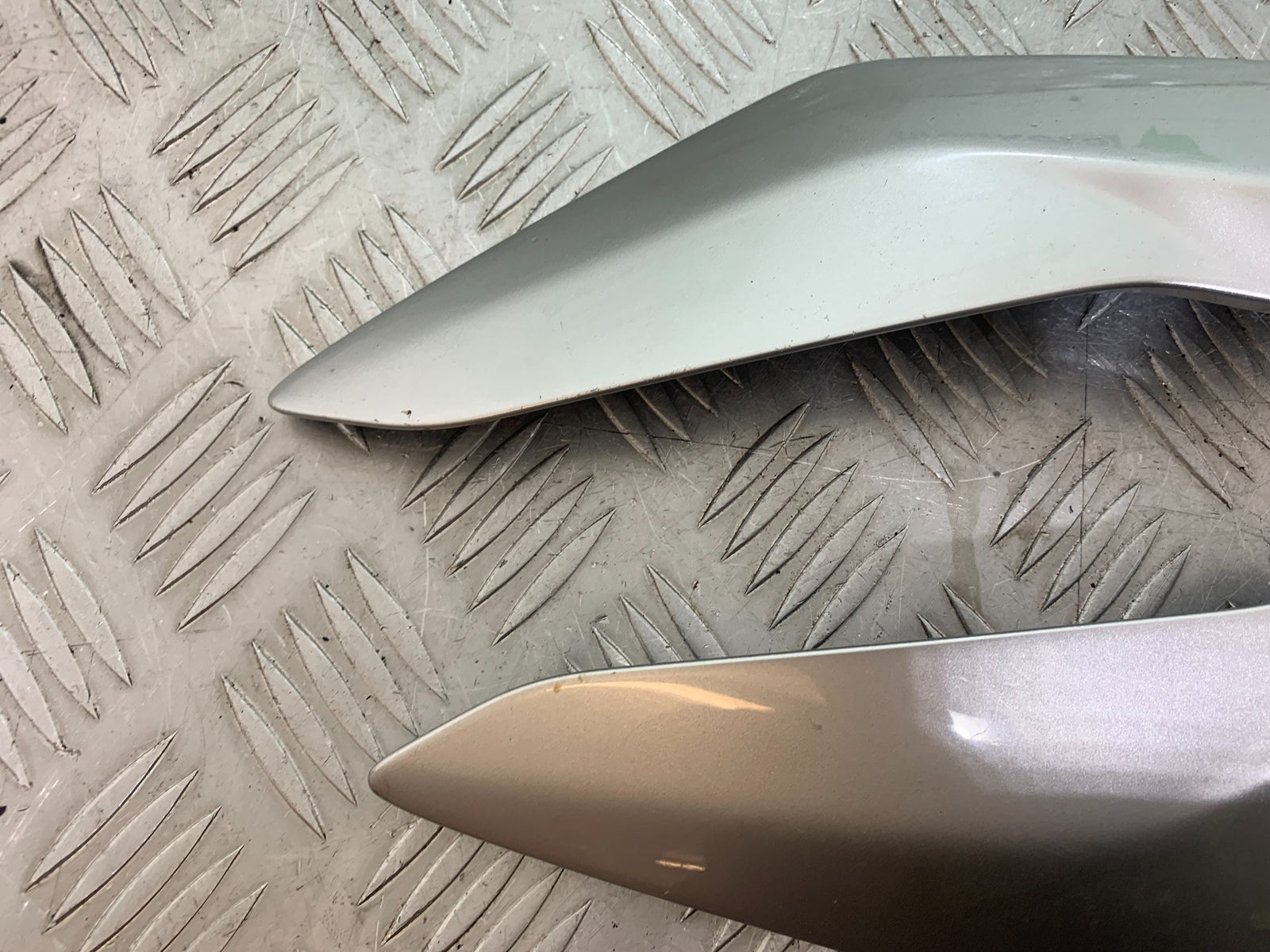 MV AGUSTA 800 F3 LEFT AND RIGHT TANK PANELS  YEAR 2013-2016 (CMB1152)