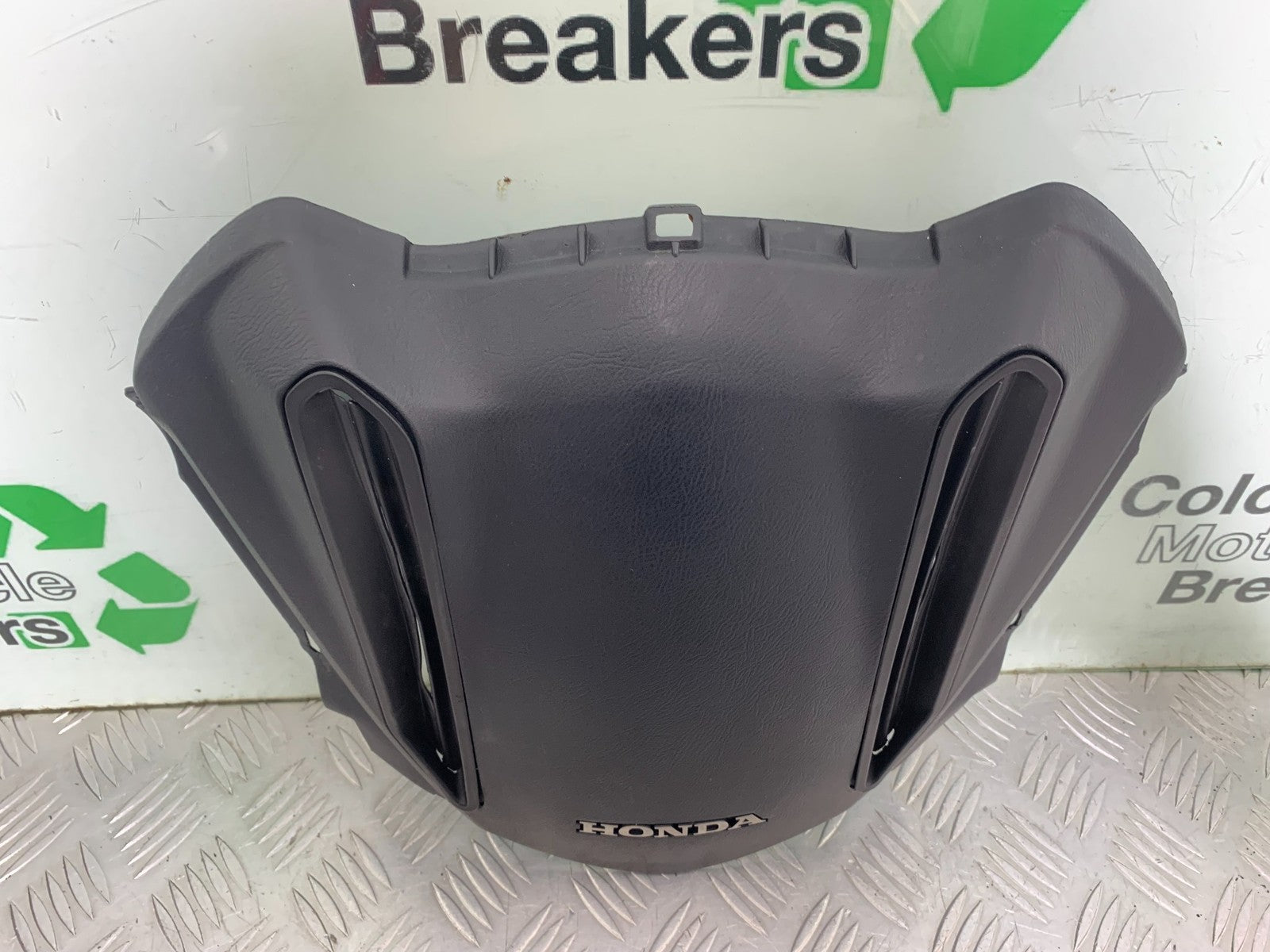 HONDA NT 700 V DEAUVILLE SCREEN INFILL COVER YEAR 2006-2010 (CMB1298)