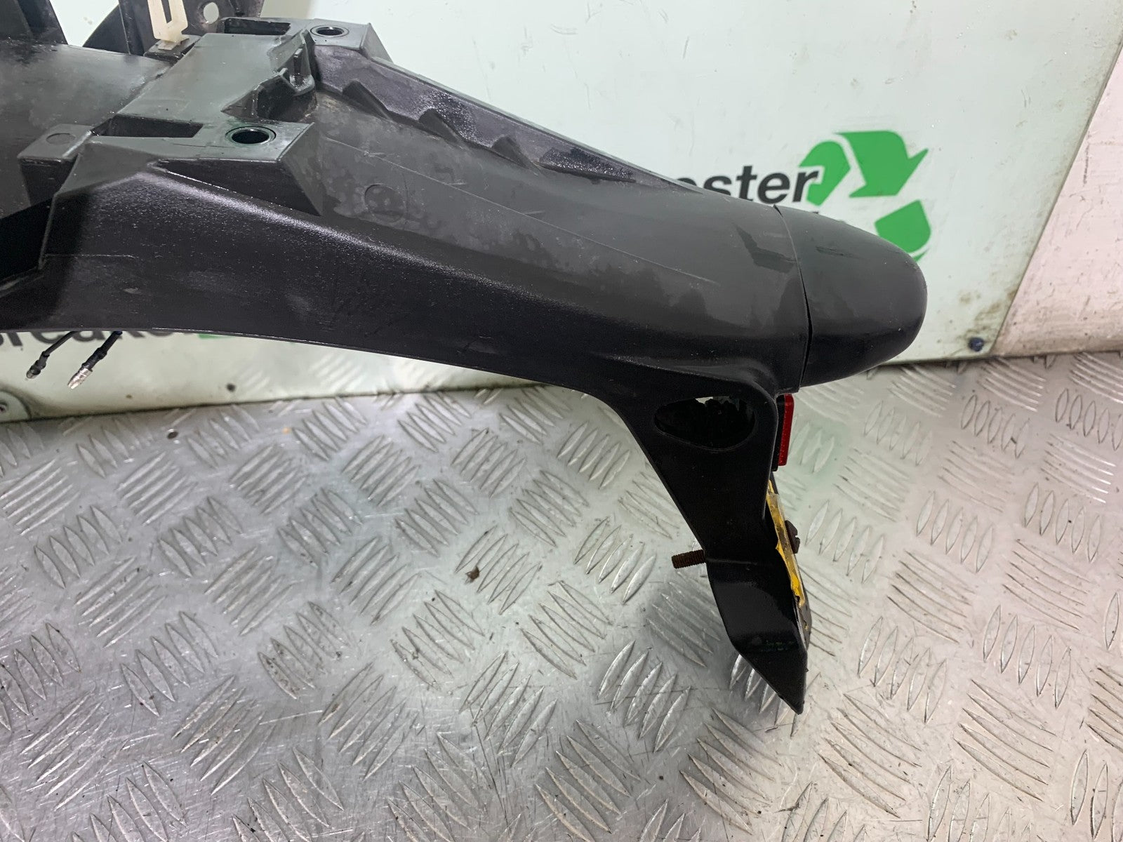 YAMAHA YS125 YS 125 REAR MUDGUARD  YEAR 2017-2021 (CMB1321)
