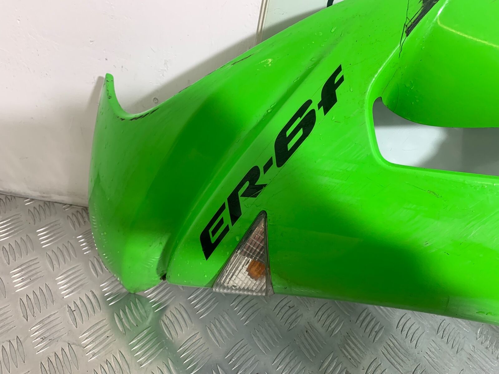 KAWASAKI ER6 F LEFT FAIRING PANEL  YEAR 2005-2008 (CMB1098)