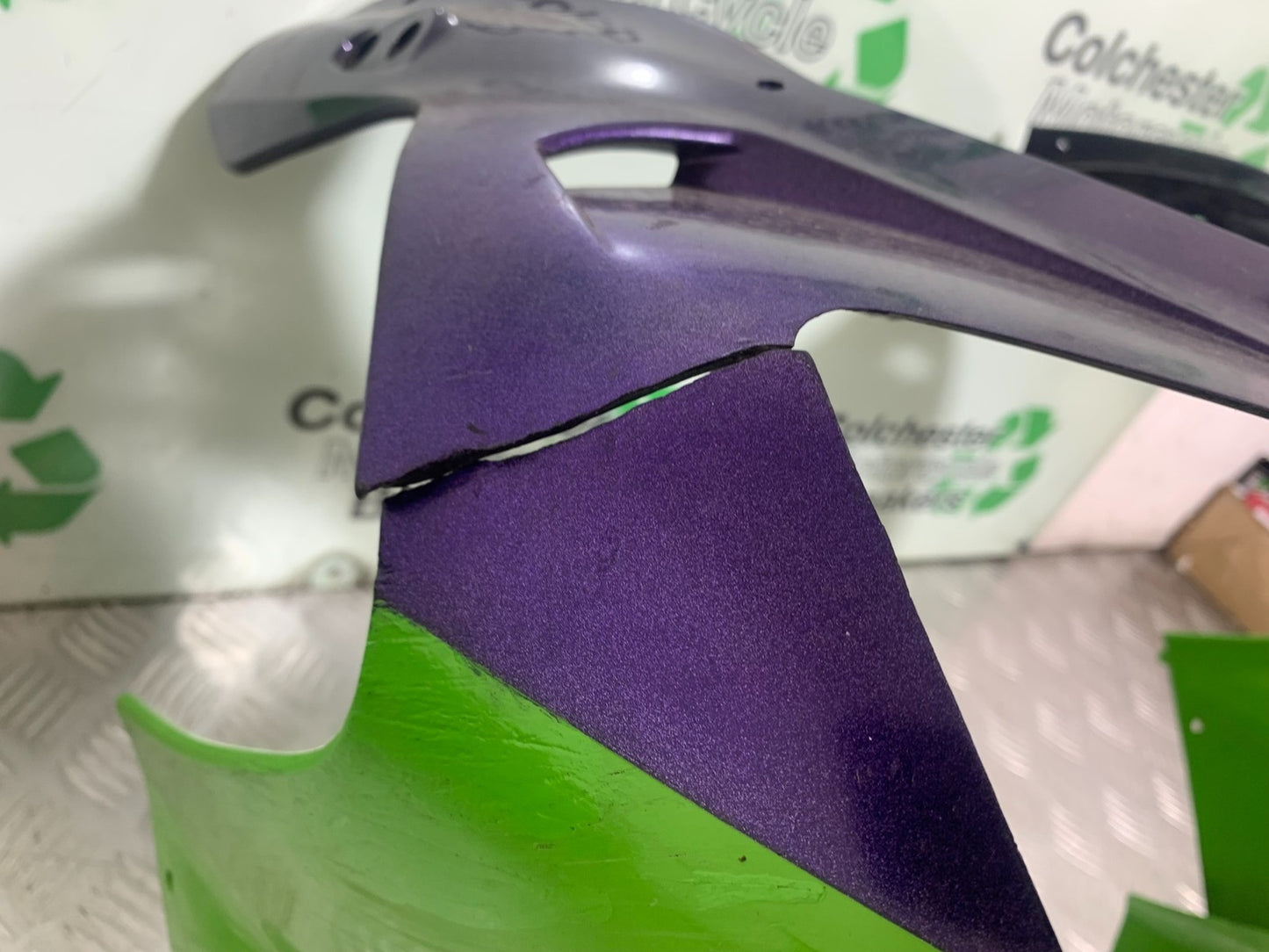KAWASAKI ZX9R ZX9 E1 TOP FAIRING   YEAR 2000-01 (CMB1171)