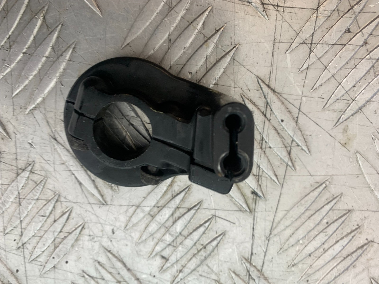 HONDA XL125 VARADERO THROTTLE HOUSING   YEAR 2001-2006  (CMB1210)