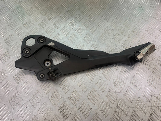 YAMAHA XJ6 XJ6-S FRONT LEFT HANGER  YEAR 2009-2015  (CMB1212)