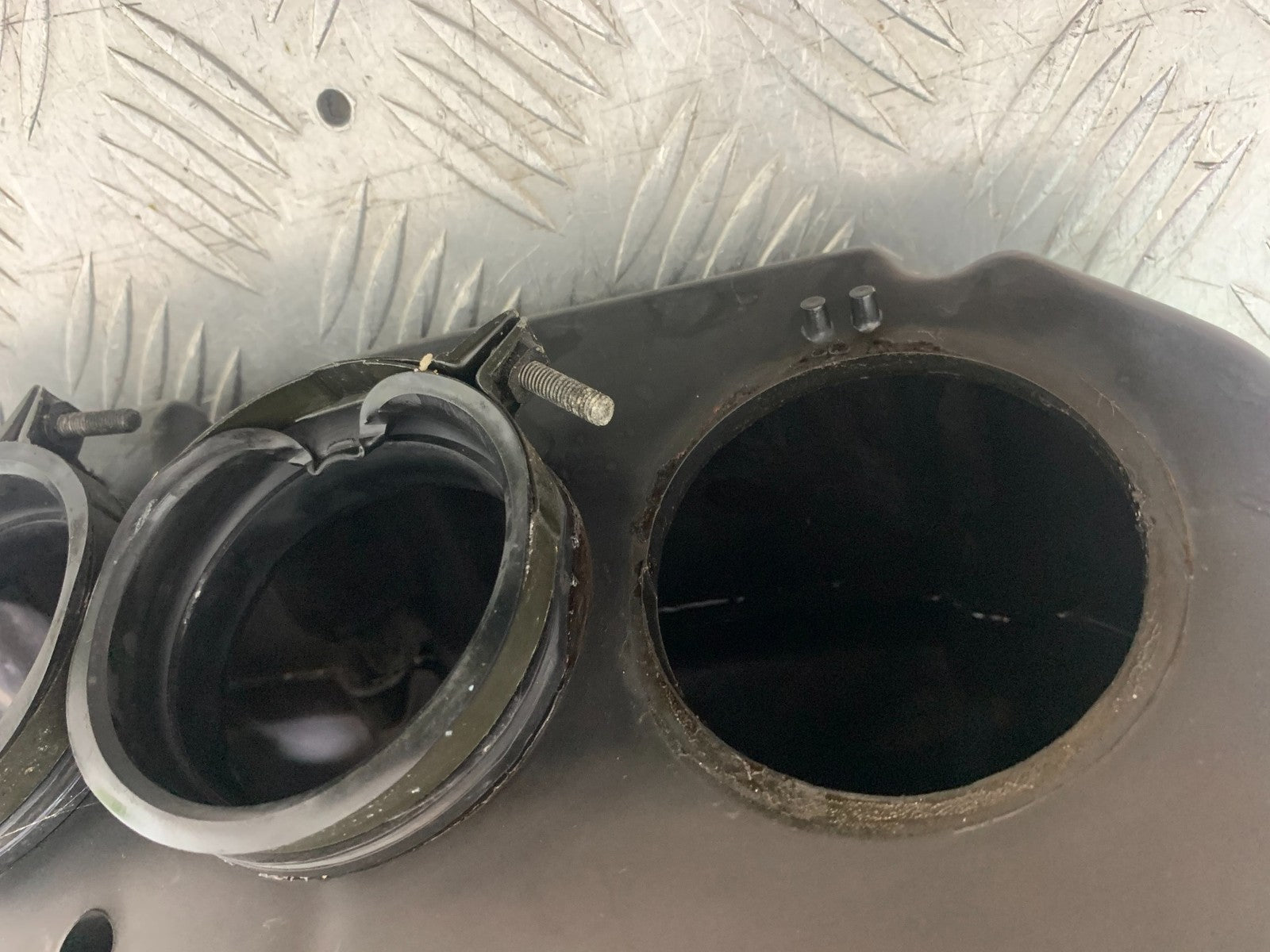YAMAHA YZF R1 4XV AIRBOX   YEAR 1998-99 (CMB1291)