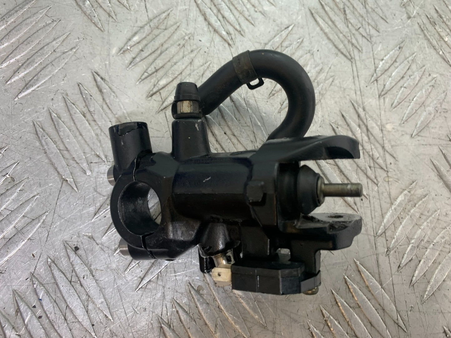TRIUMPH 1050 SPEED TRIPLE FRONT MASTER CYLINDER YEAR 2005-2007 (CMB1322)